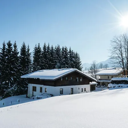 Apartament In Near Lift *