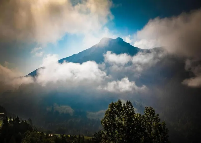 In Near Lift * Flachau