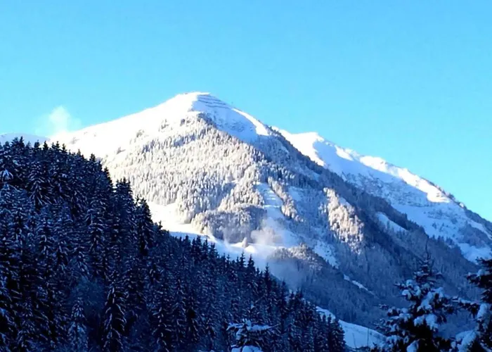 In Near Lift * Flachau